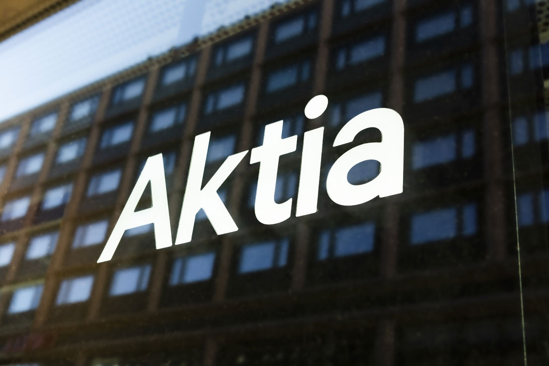 Aktia logo on window