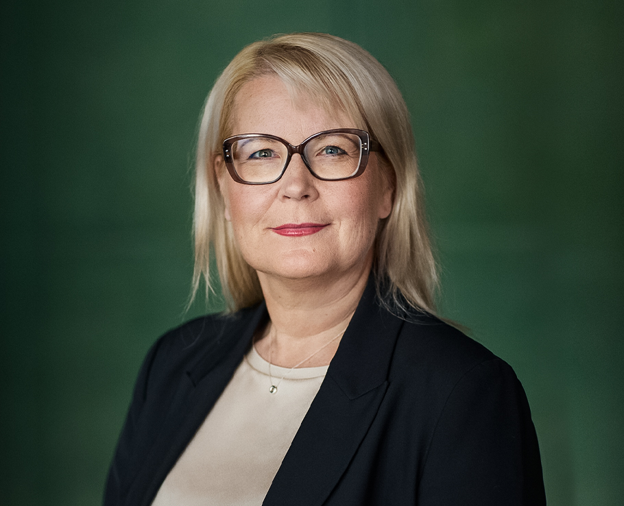 Anu Vainio, Yritysasiakasliiketoiminnasta vastaava vt. johtaja